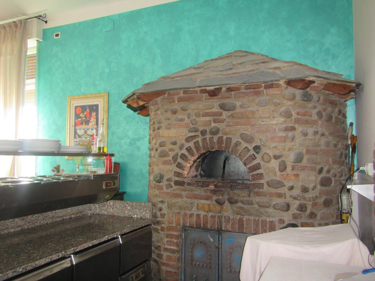 Hotel Lo Scoglio à Castelnuovo del Garda Extérieur photo