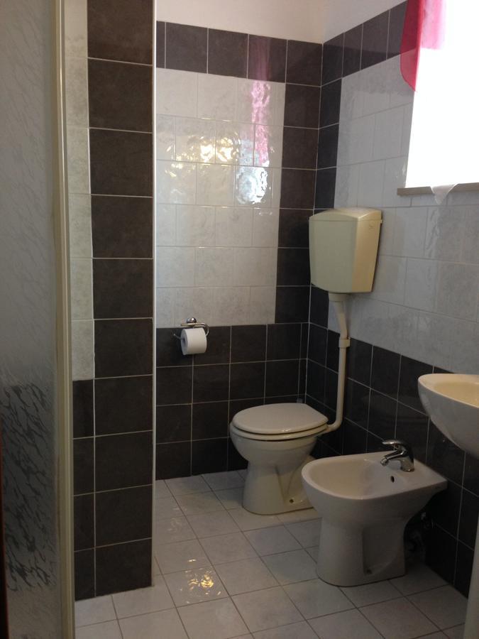 Hotel Lo Scoglio à Castelnuovo del Garda Extérieur photo